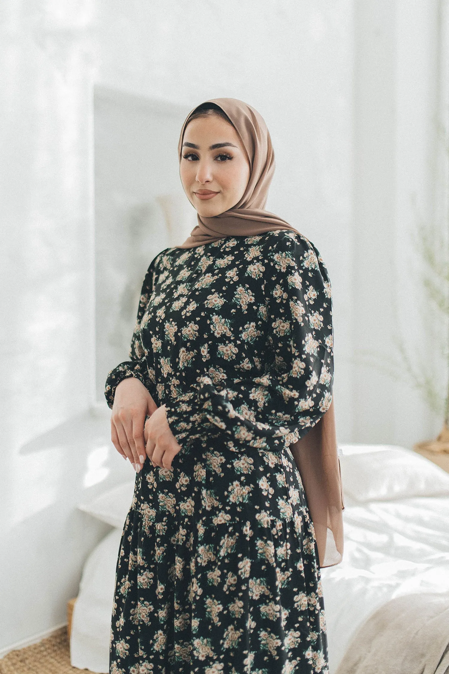 Nova Smock Floral Dress- Black & Beige